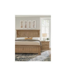 Vaughan-Bassett Carlisle Corbel Queen Bed:  Warm Natural