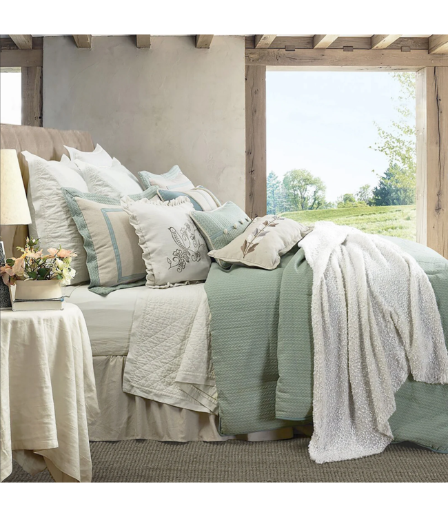 Hiend Accents Belmont Comforter Set- Super King