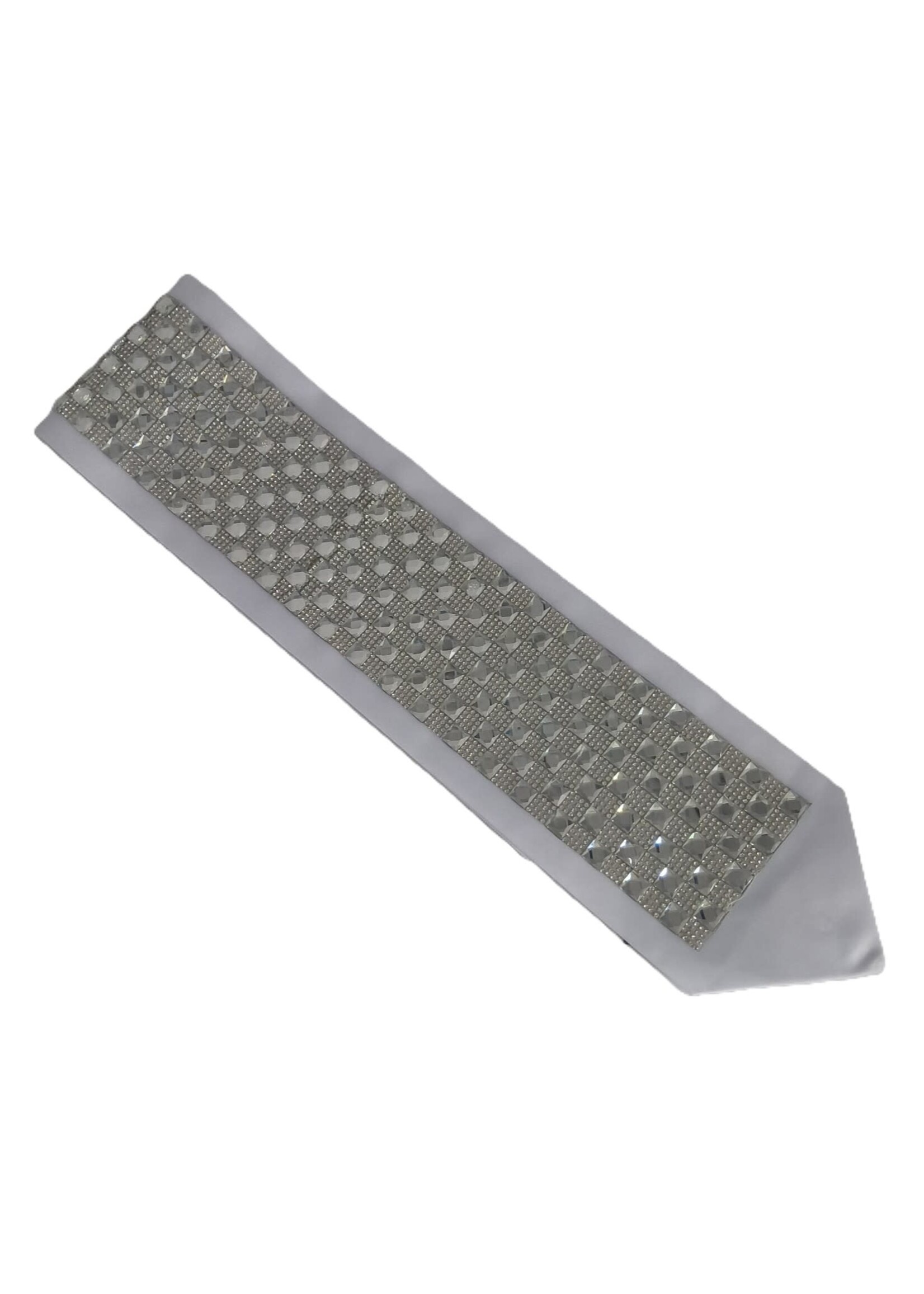 ATARA WHITE SQUARE CRYSTALS PATTERN