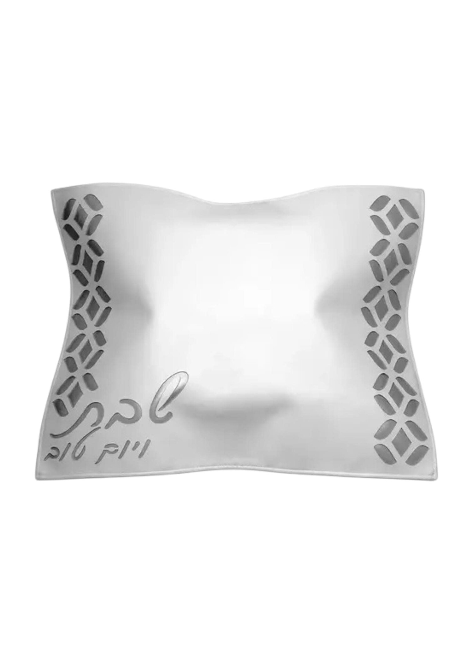 CHALLAH COVER LEATHERETTE LAZER CUT WHITE & SILVER