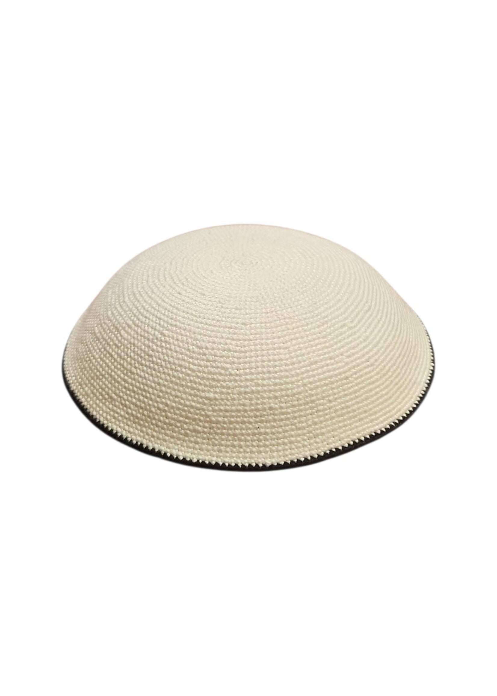 KIPPAH KNIT WHITE WITH BLACK RIM 16 CM