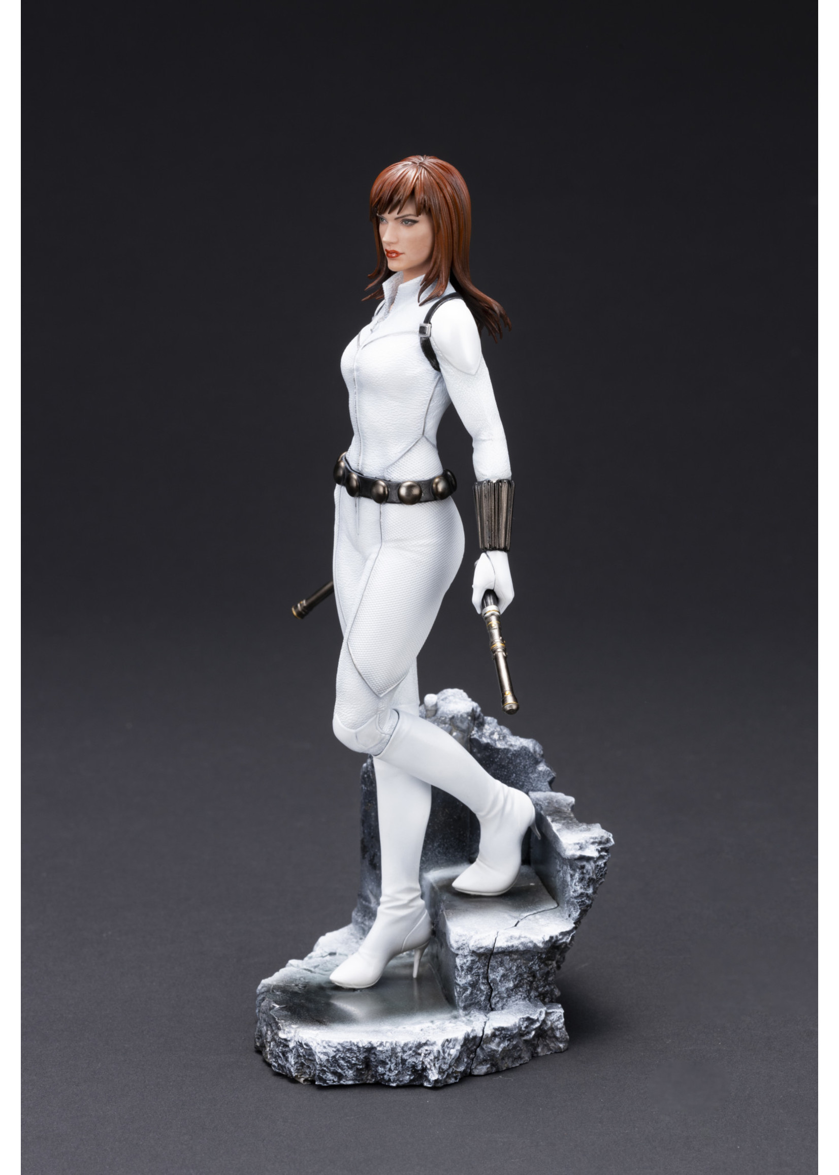 MARVEL UNIV BLACK WIDOW WHITE COSTUME PX ARTFX PREMIER