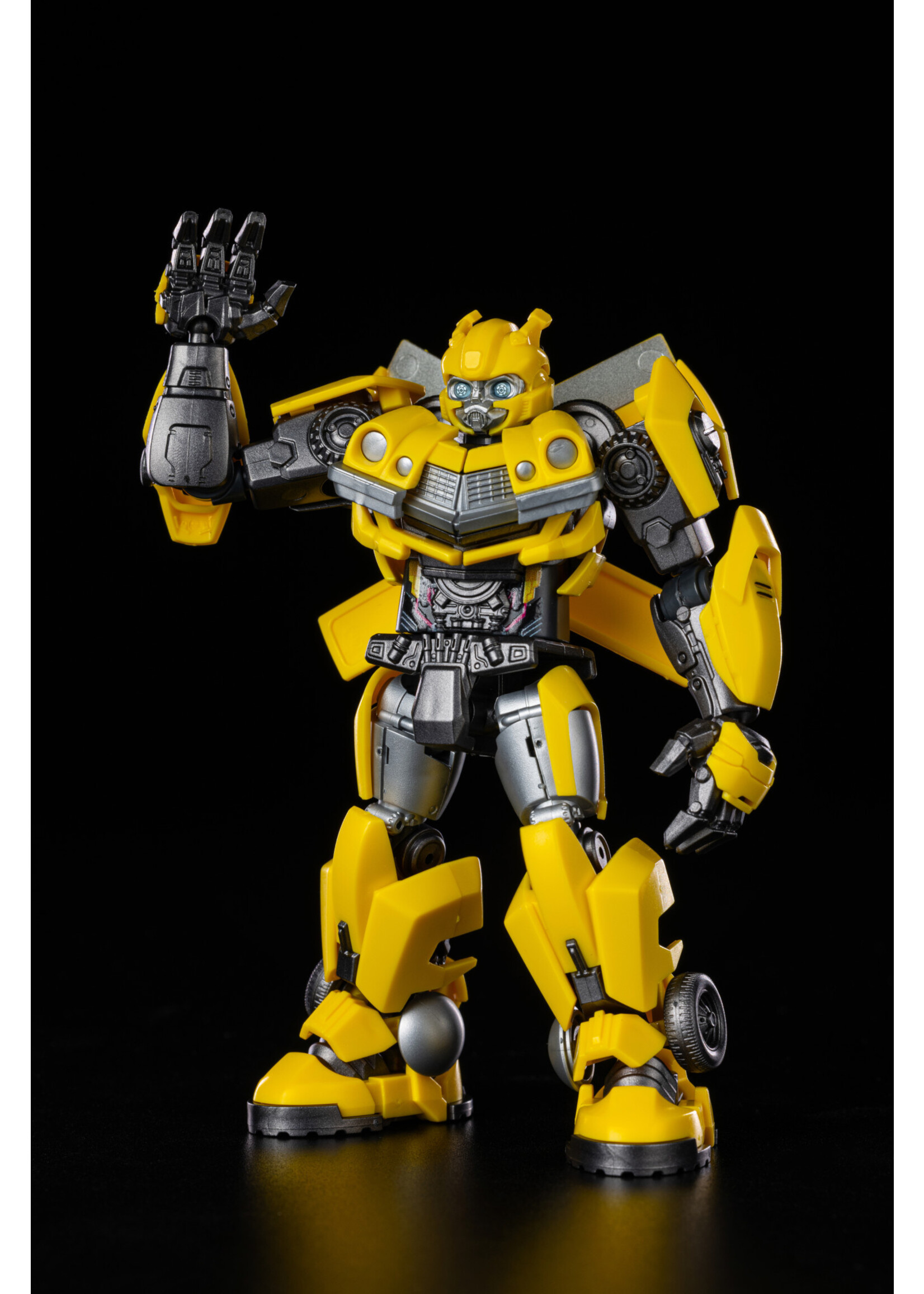 BLOKEES TRANSFORMERS CLASSIC CLASS BUMBLEBEE MODEL