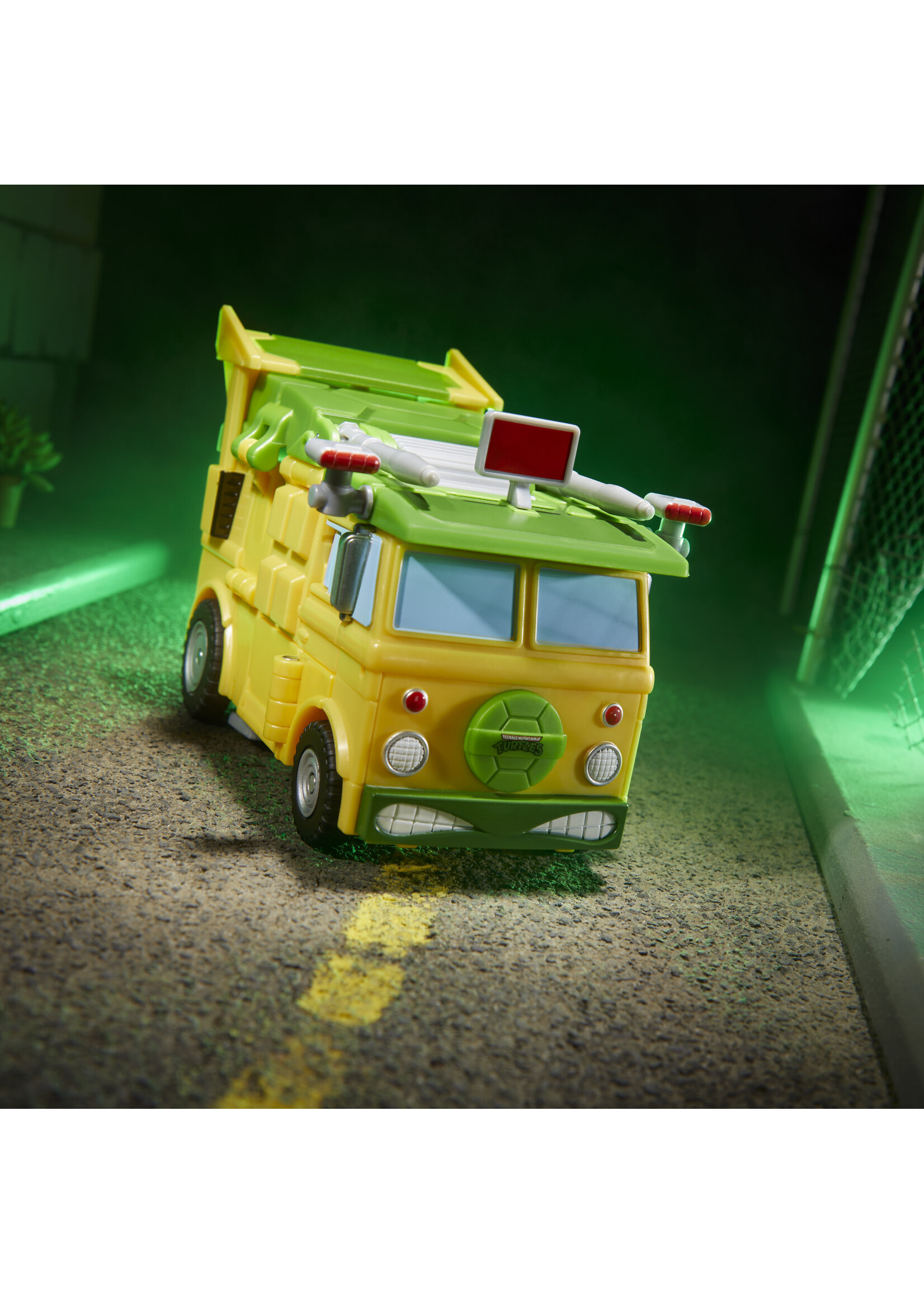 TRANSFORMERS X TMNT PARTY WALLOP 7IN AF