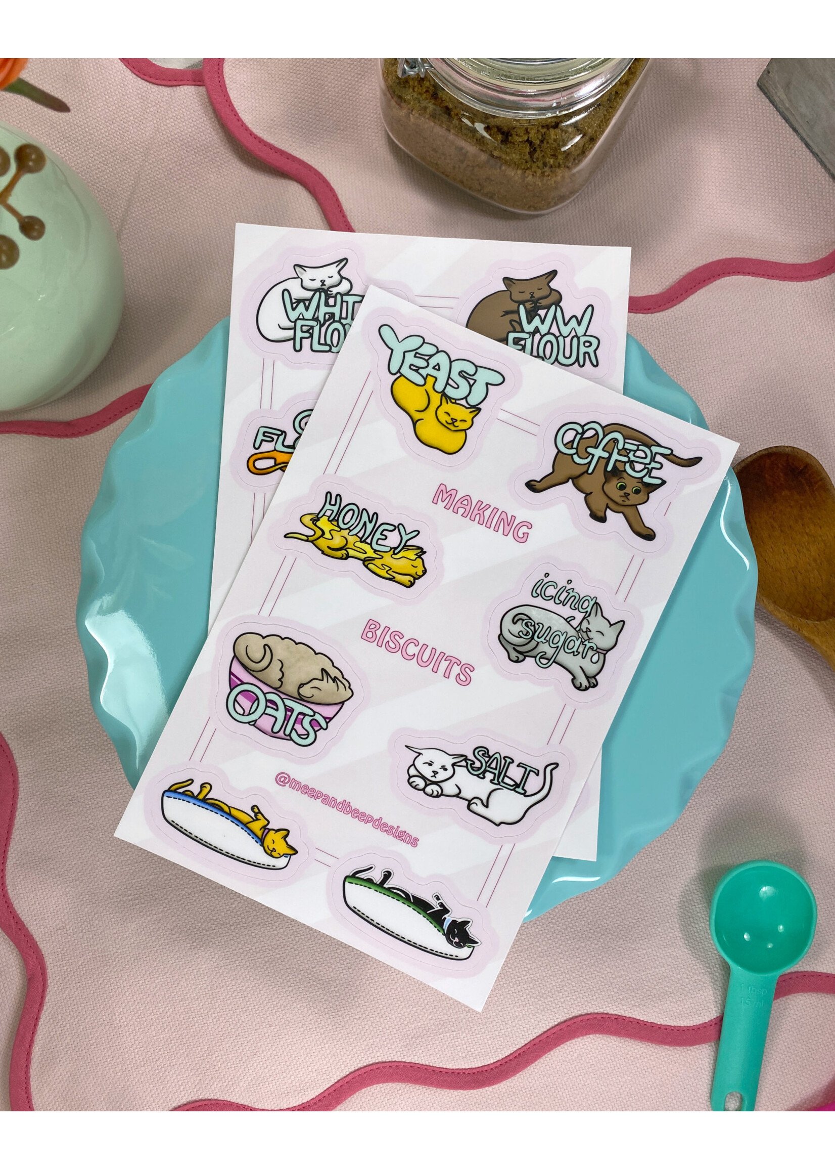MEEP & BEEP DESIGNS CAT-THEMED BAKING LABELS (16 MEDIUM LABELS)