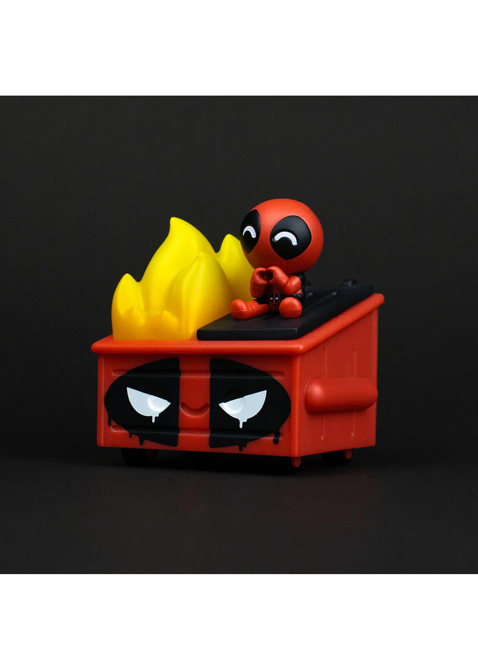 DEADPOOL DUMPSTER FIRE VINYL FIGURE