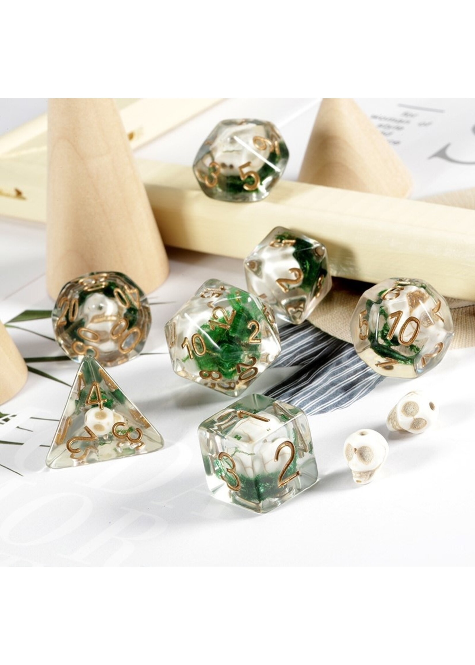 DICE HABIT RESIN DICE SKULL 7PC DICE SET