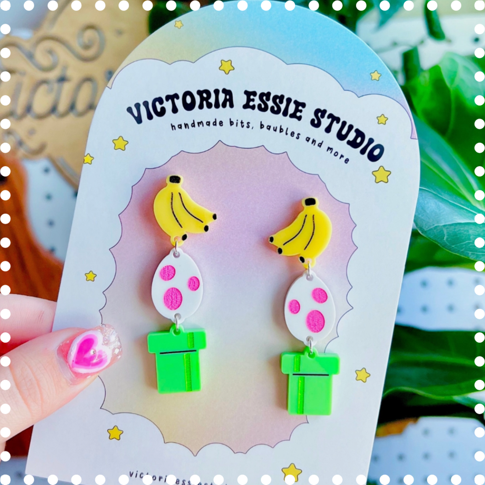Victoria Essie Victoria Essie Earrings - Video Games & Movies/TV