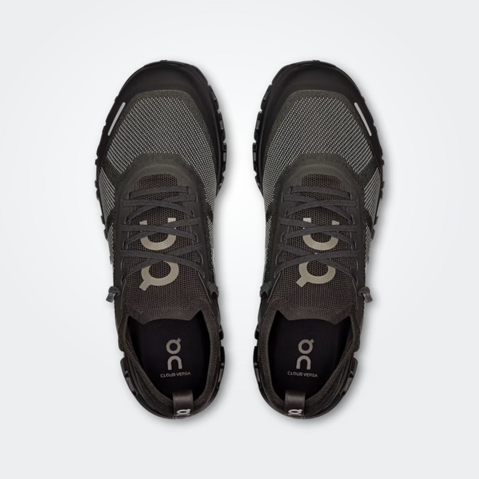 On Running On Cloud 6 Versa Men