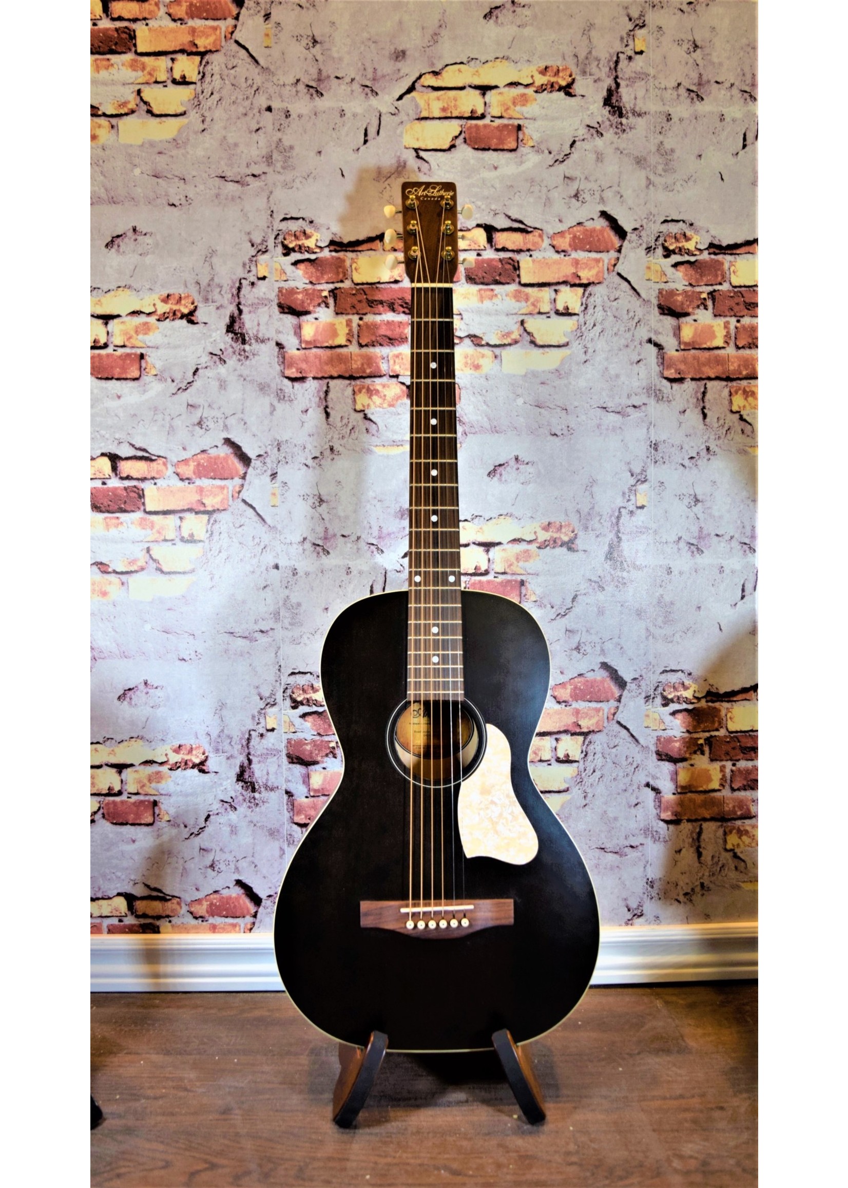 Art & Lutherie Art & Lutherie Roadhouse faded black A/E