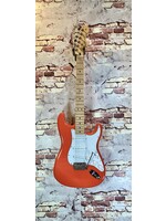 Fender Stratocaster MIM Fiesta Red w/Gig Bag