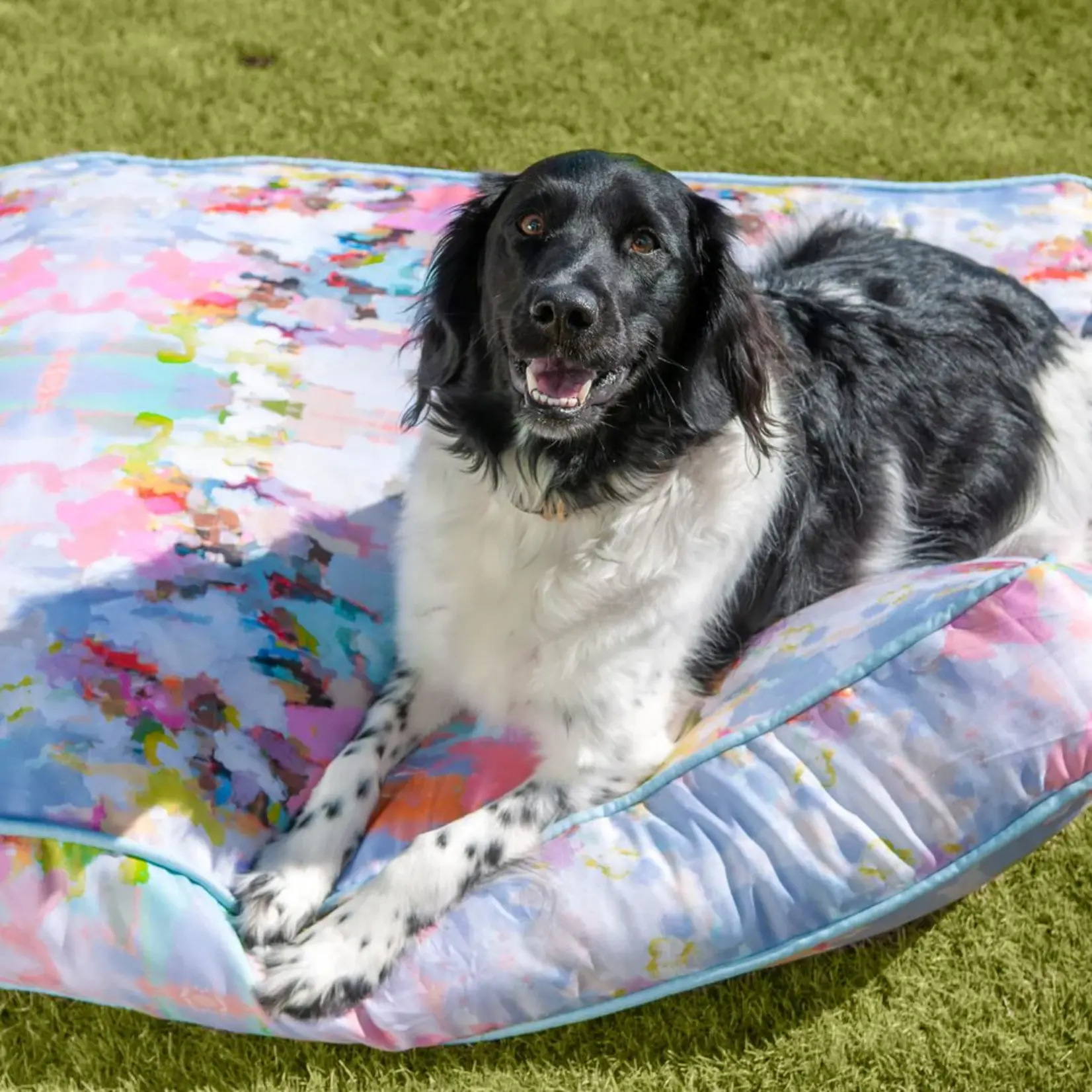 Laura Park Dog Bed