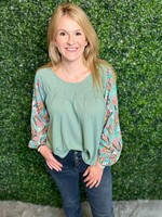 Sage & Fig Sage w/ Floral Contrast Print Top