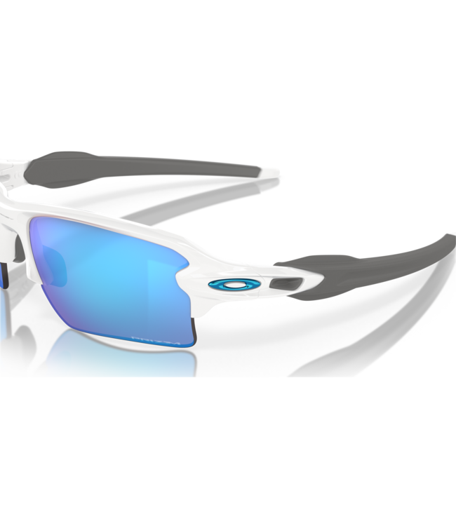 Flak 2.0 XL Pol White w/ PRIZM Sapph