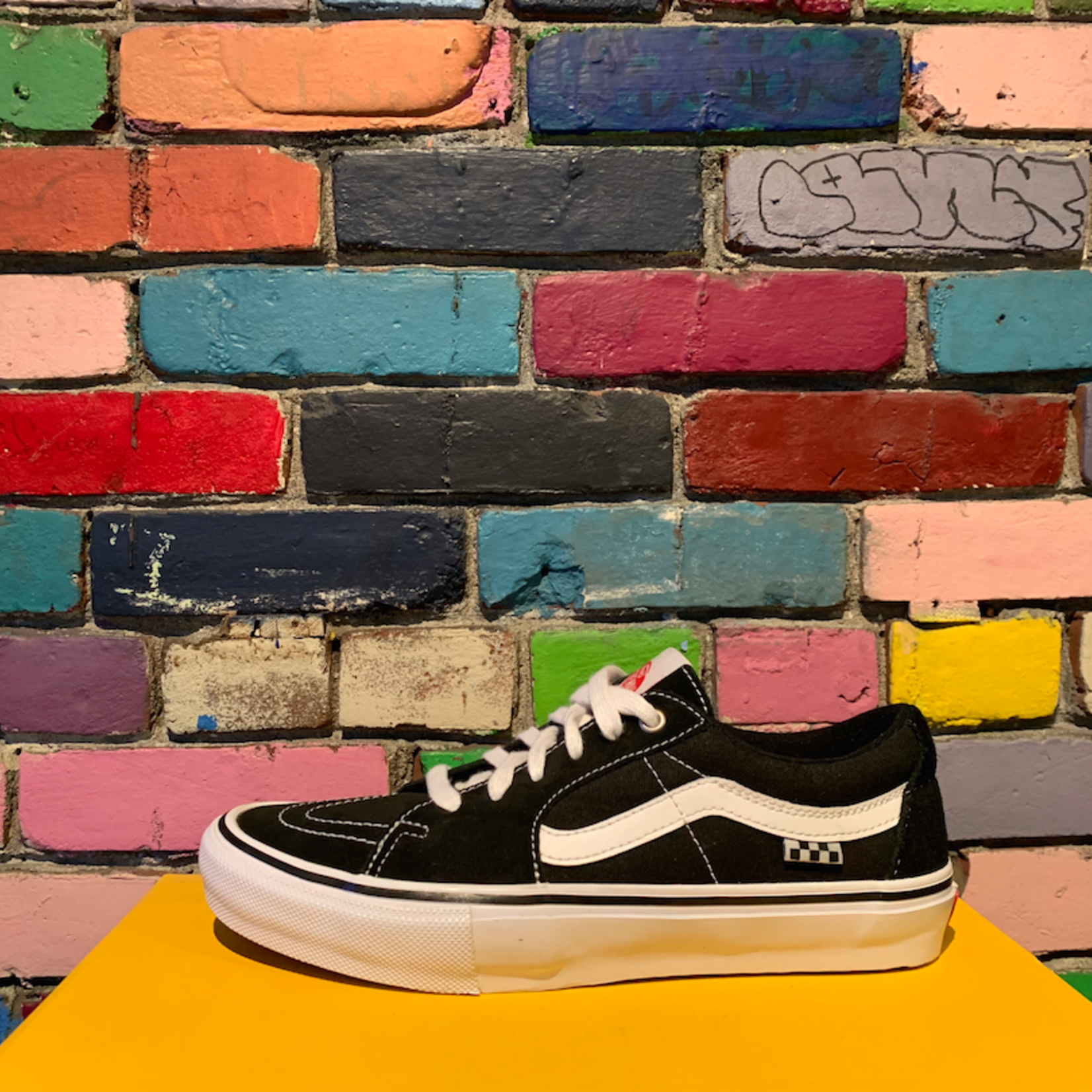 Vans Vans Skate Sk8-Low Shoe - Black/White