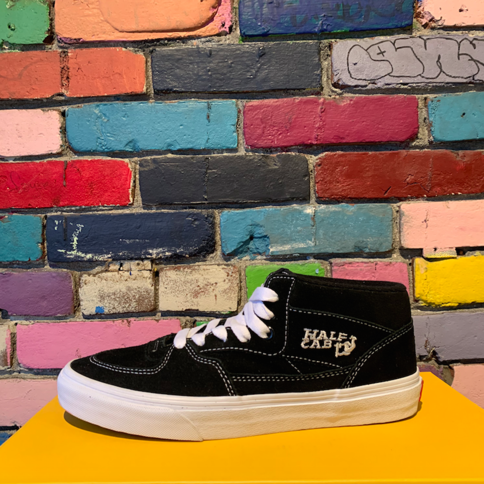 Vans Vans Skate Half Cab Shoe - Black/White