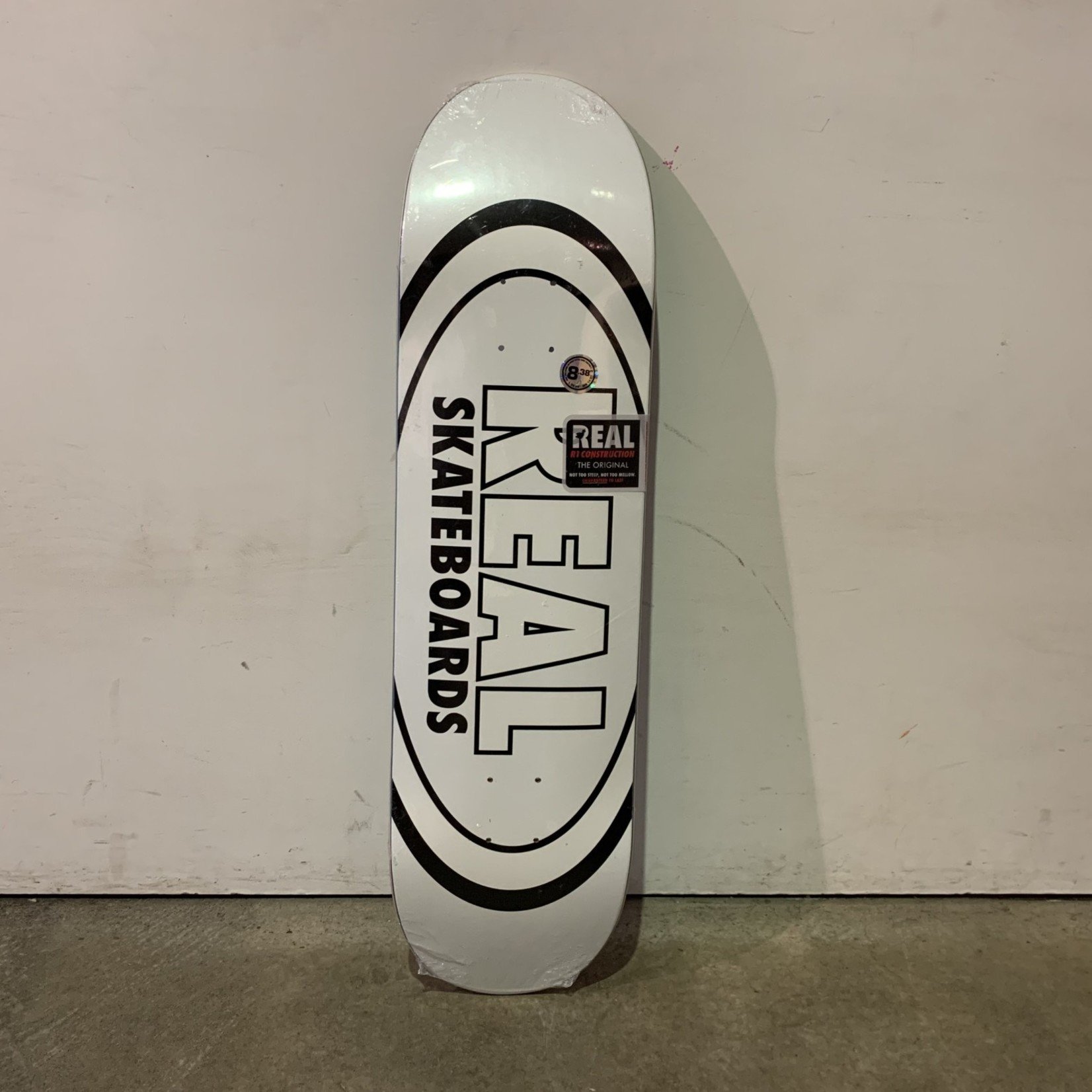 Real Real Skateboard 8.38 - Classic Oval