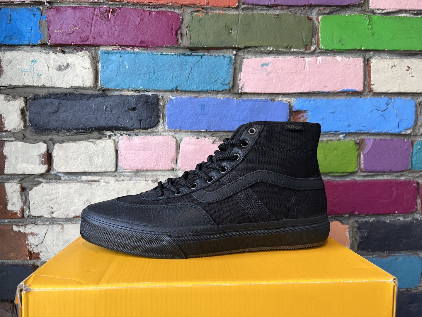 Vans Vans Crockett High Shoe - Butter Leather Black/Black - Antisocial