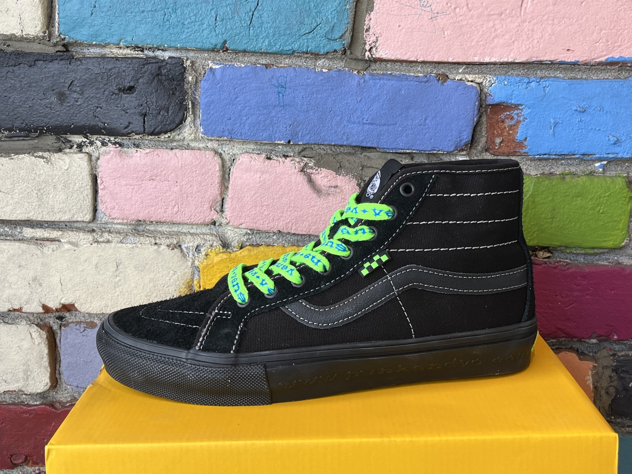 Vans Vans Skate Sk8-Hi Decon Shoe - PunkandYo