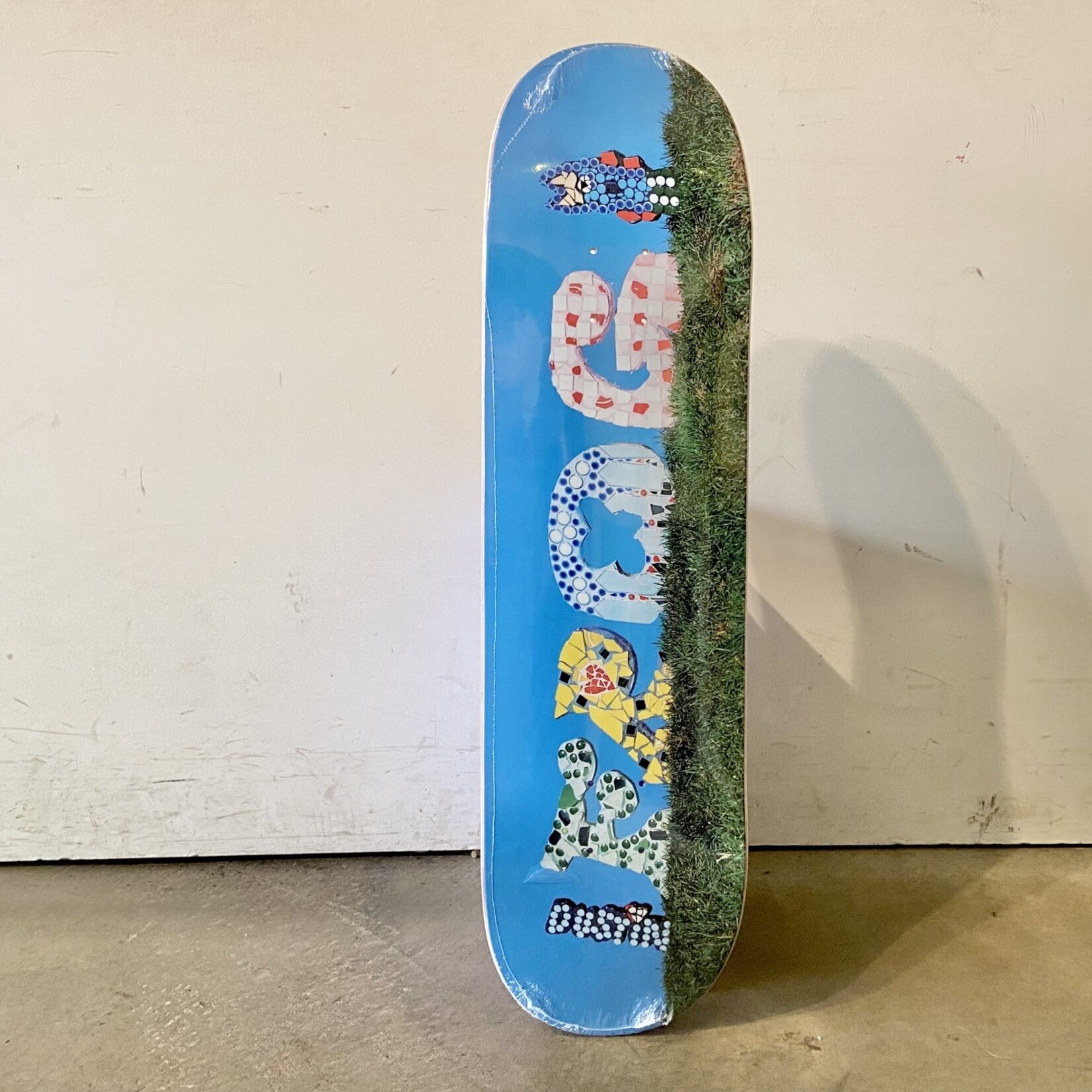 Frog Frog Skateboard 8.38 - Mosaic Dustin Henry