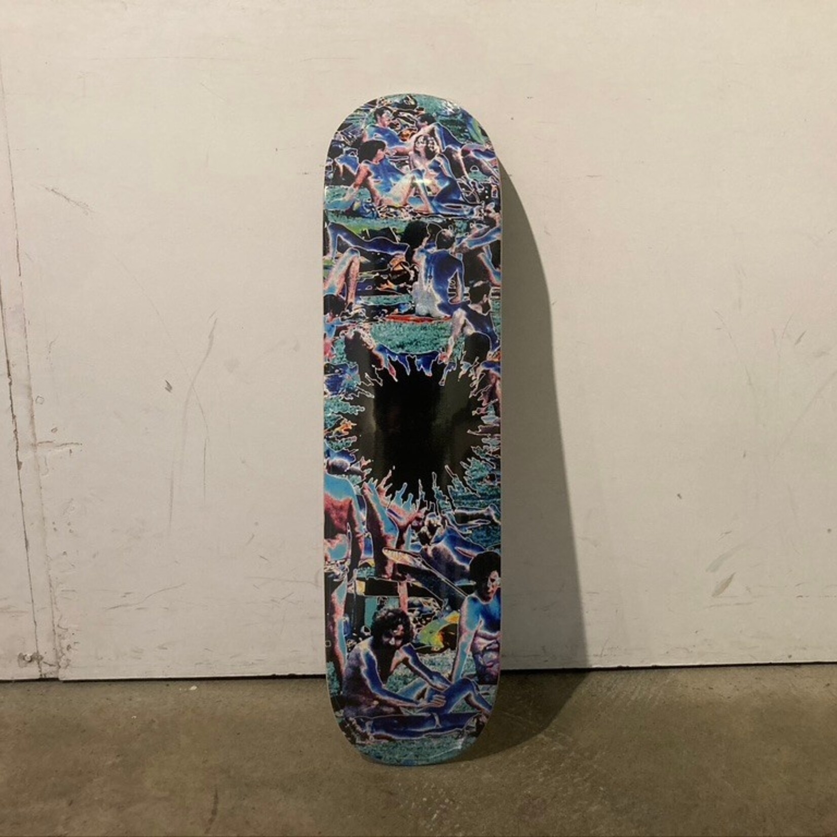 Quasi Quasi Skateboard 8.25 - People