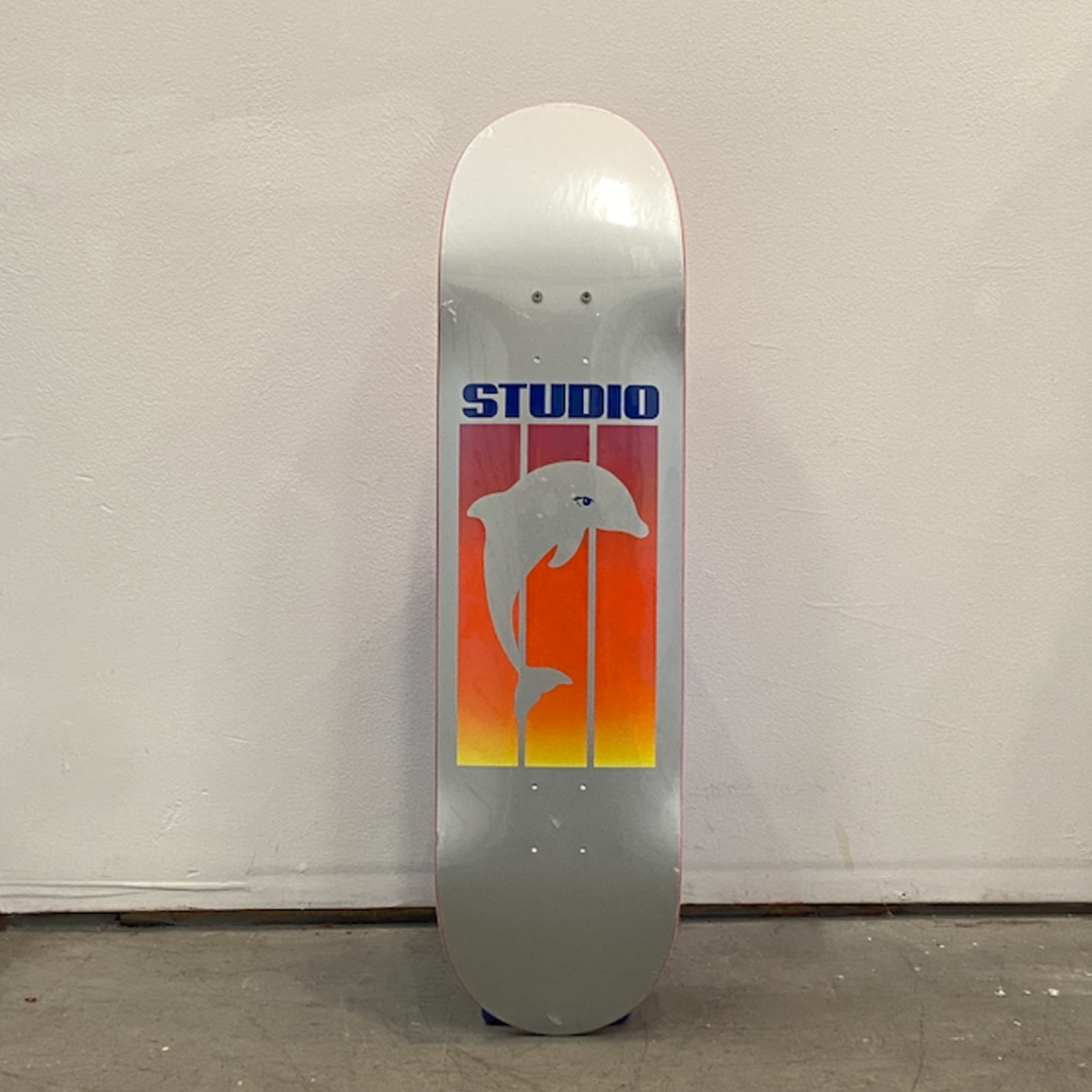 Studio Studio Skateboard 8.375 - Dolphin Sunset