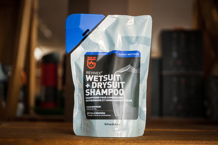 Gear Aid Shampooing pour combinaisons isothermique et étanche Revivex