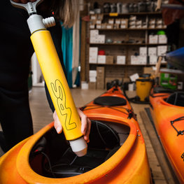 NRS Pompe de cale à kayak NRS
