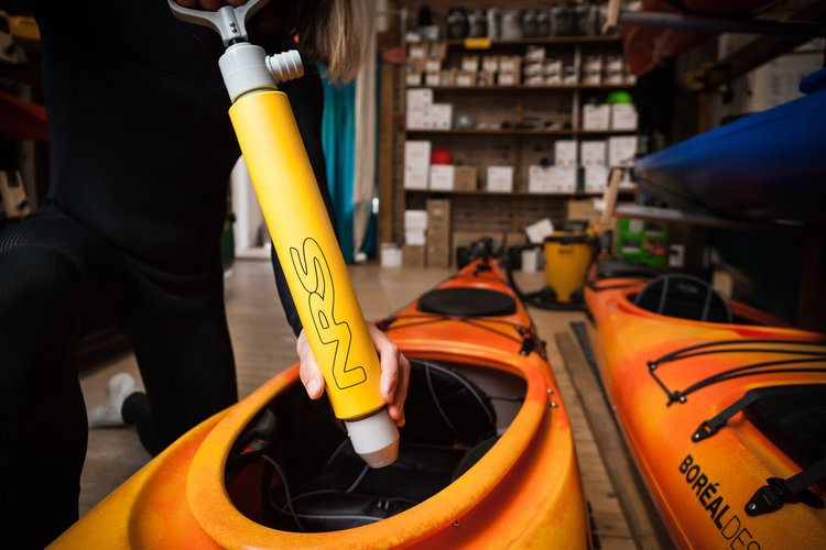 NRS Pompe de cale à kayak NRS