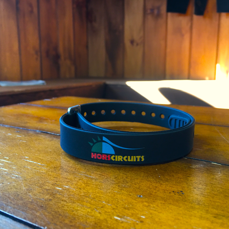 Voilé Sangle d'attache multi-usages Voilé 20 po Noir Logo Hors Circuits