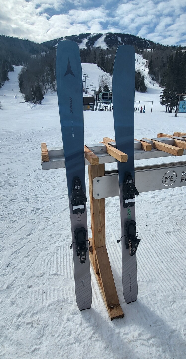 Flotte Loc MTED 24-25 - Skis Haute-route Backland 101 156cm + Fixation Shift 10 + Climb 2.0 (usagé)