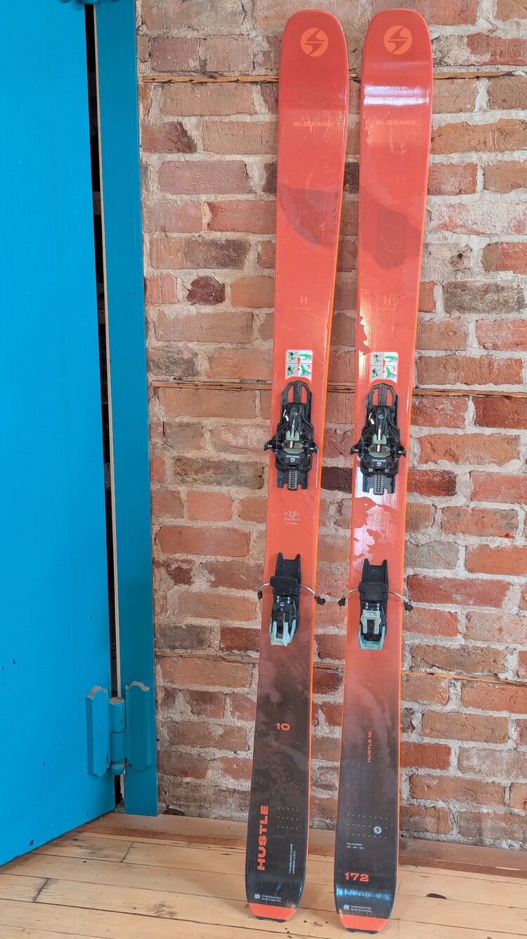 FLOTTE LOC CHIC 24-25/ Skis haute route Hustle 10 172cm + fixation cruise demo + peaux Climb 2.0 Pomoca (usagé)