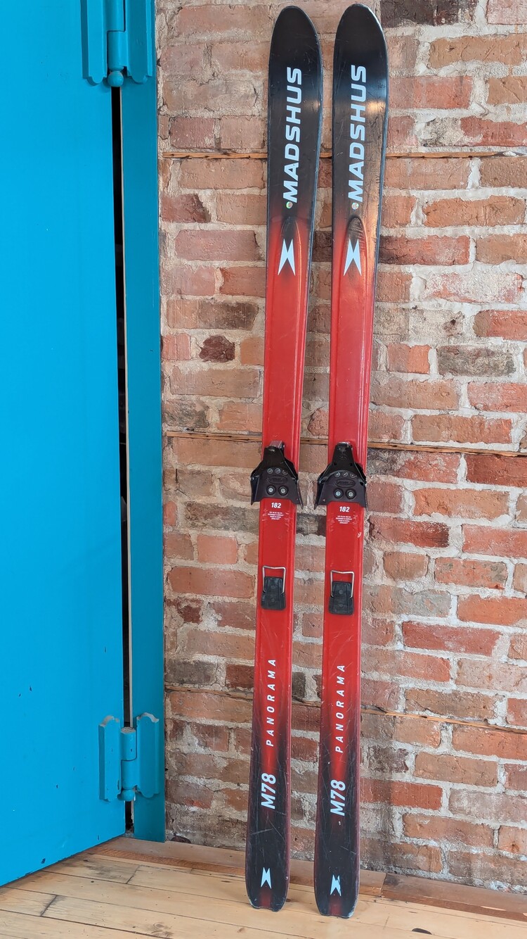 FLOTTE LOC CHIC 24-25/ Skis fond hors piste M78 - 182cm + fixation 201 Voile + peaux Hybrid mixContour (usagé)