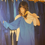 Secretly Canadian Faye Webster - Underdressed at the Symphony (LP) [Blue Chandelier Splatter]