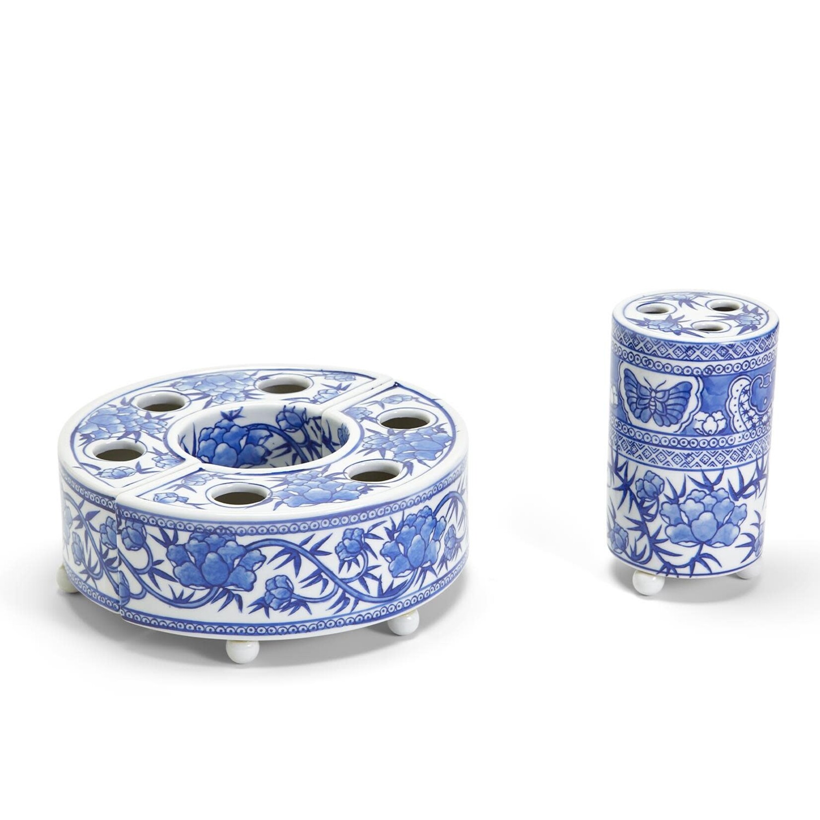 BLUE/ WHITE FLORAL ARRANGER 3 PIECE