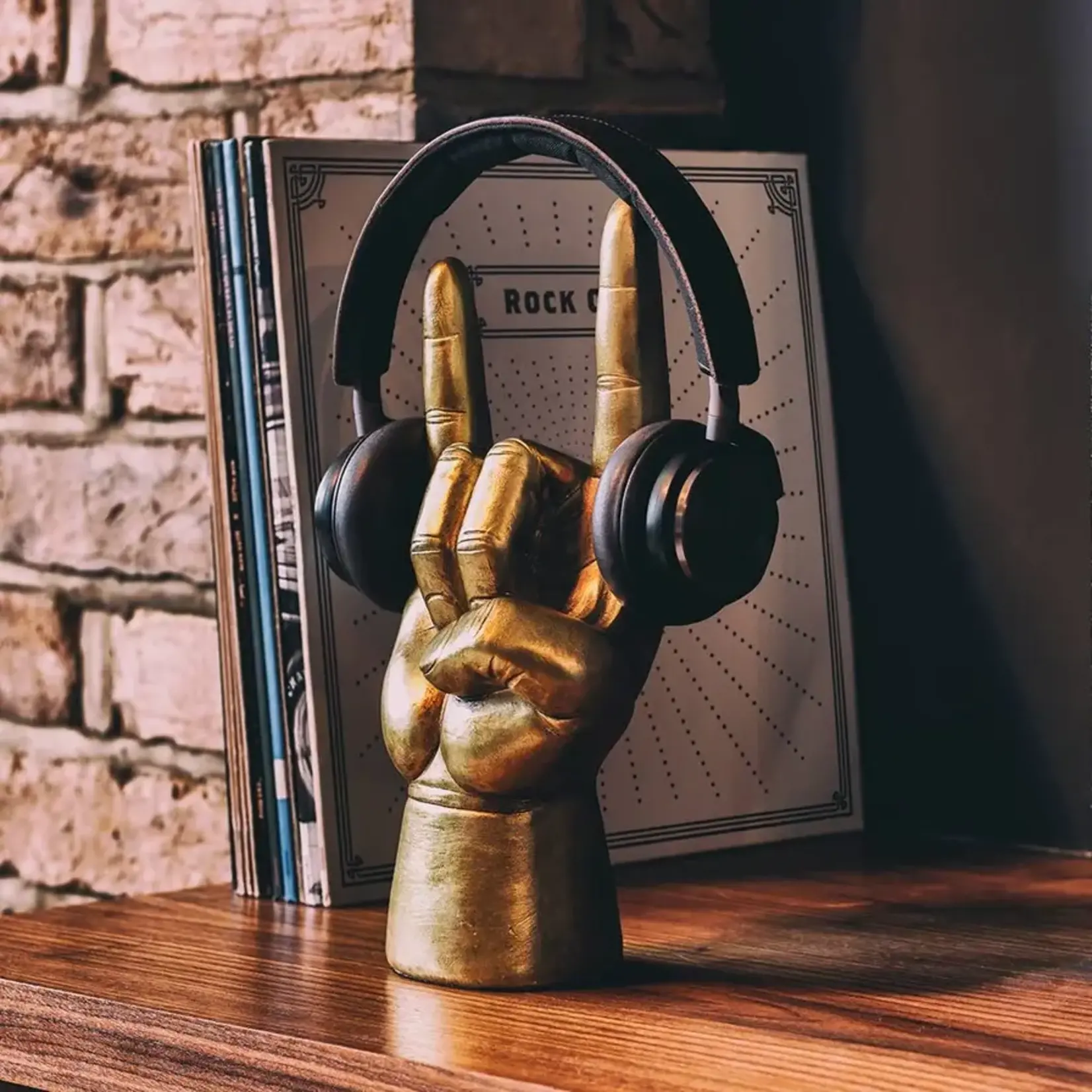 SUCK UK ROCK ON HEADPHONE DISPLAY