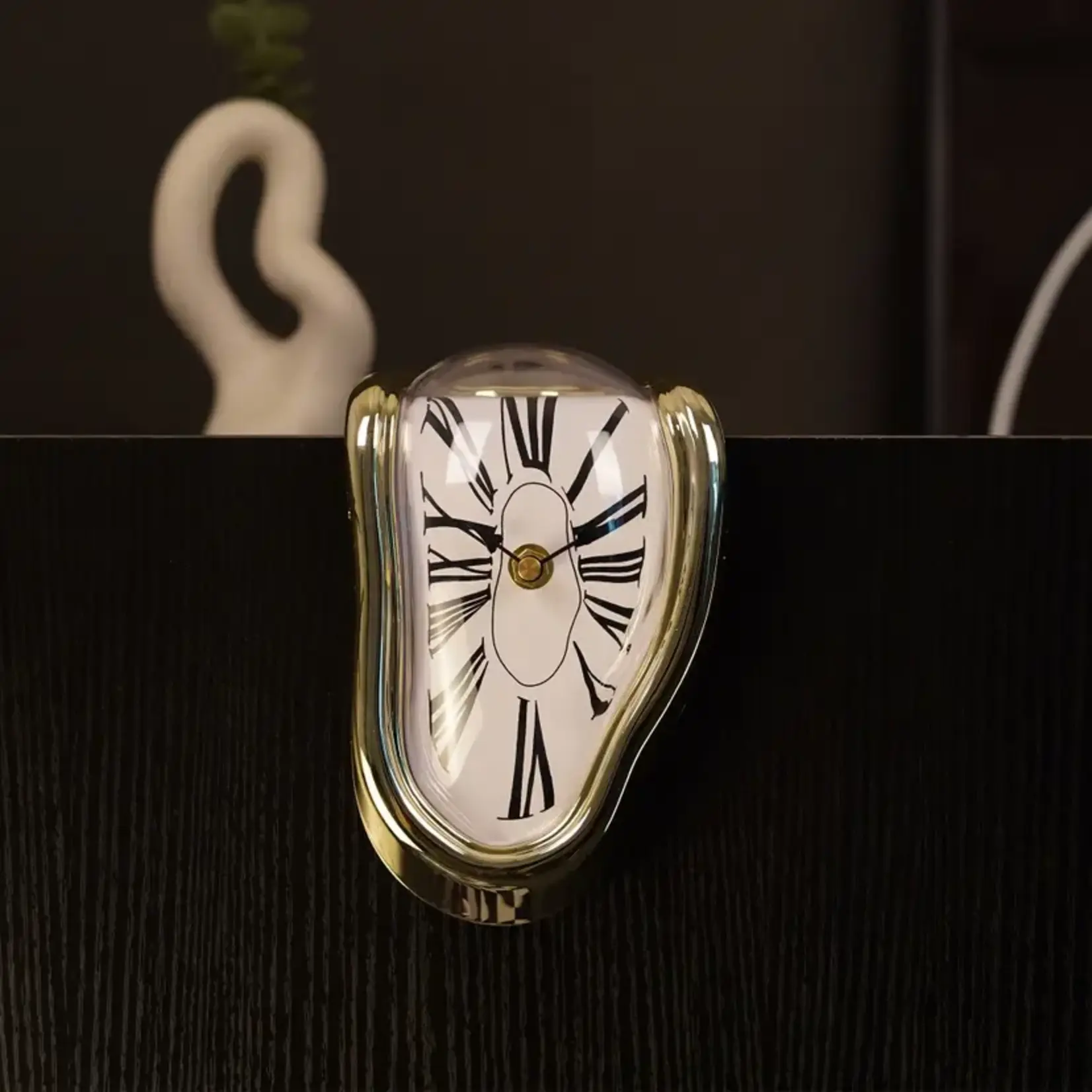 DALI MELTING DESK CLOCK GOLD