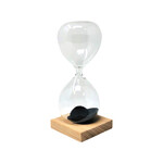 MAGNETIC HOURGLASS