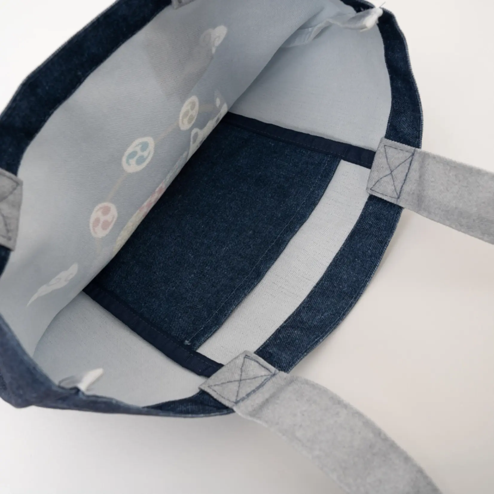 KUSUGURU JAPAN CANVAS EVERYDAY TOTE BAG