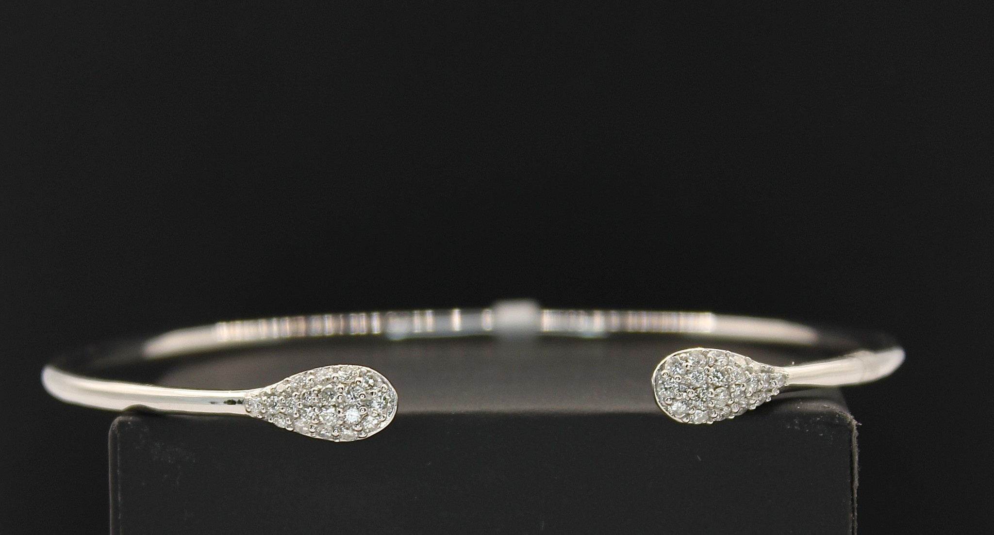 Henri's Classic - Diamond Cuff Bracelet