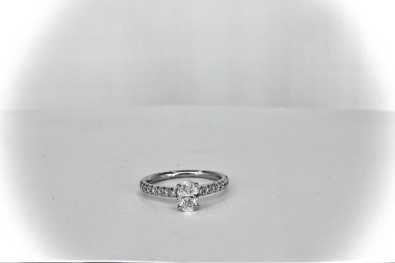 Henri's Select - Simple Diamond Engagement Ring