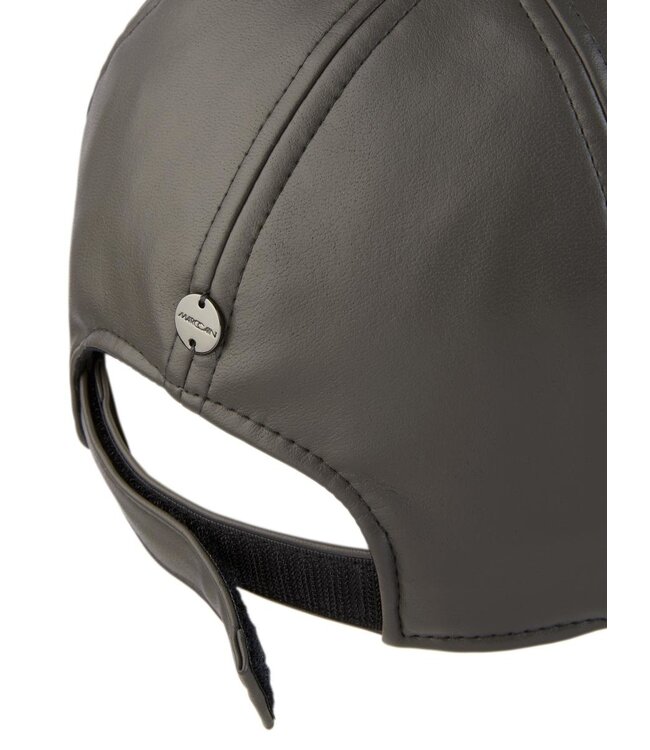 MARC CAIN Cap in Faux Nappa Leather