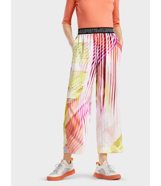 MARC CAIN Colorful Striped Pants in a Casual Fit