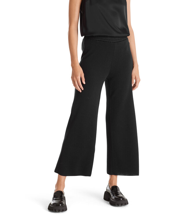 MARC CAIN Wool knit trousers