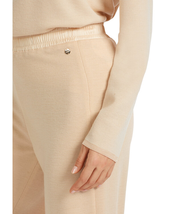 MARC CAIN Wool knit trousers