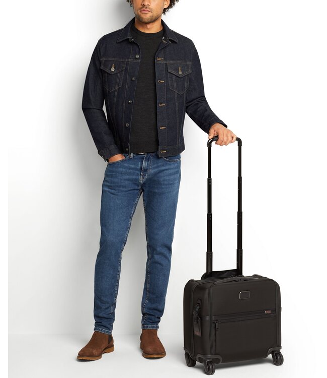 TUMI Alpha | Mallette compacte à 4 roues