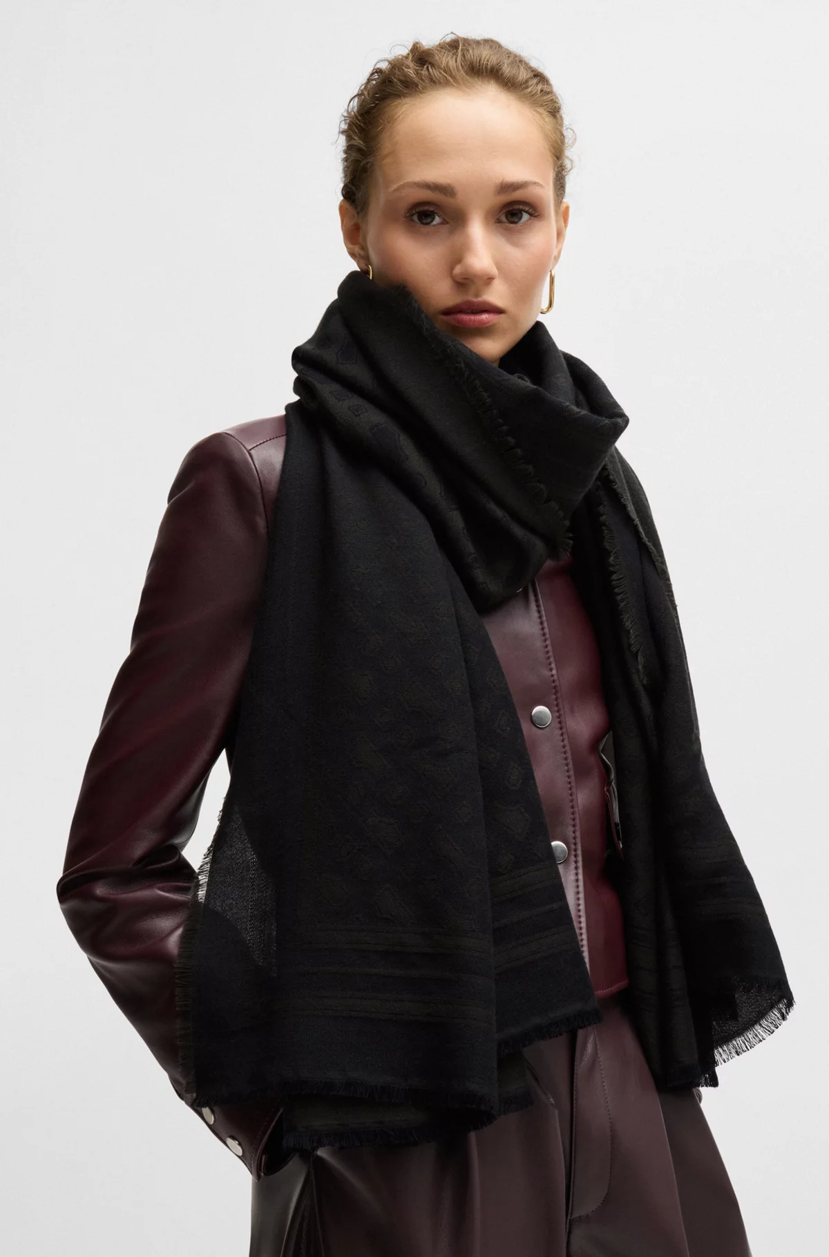 Wool-blend scarf with monogram jacquard