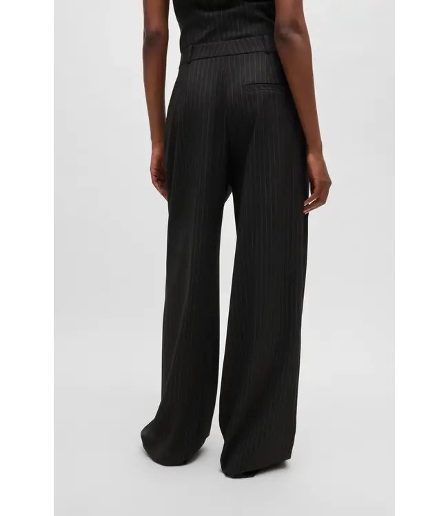 BOSS Pantalon à coupe régulière en tissu extensible à rayures