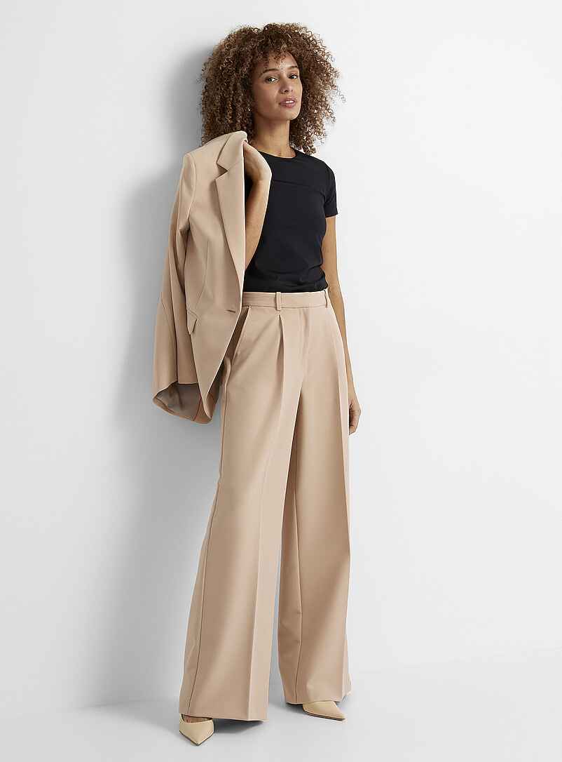 Pleated wide leg flowy pant