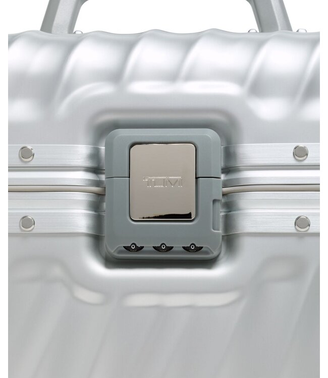 TUMI Coffret | 19 Degree Aluminum